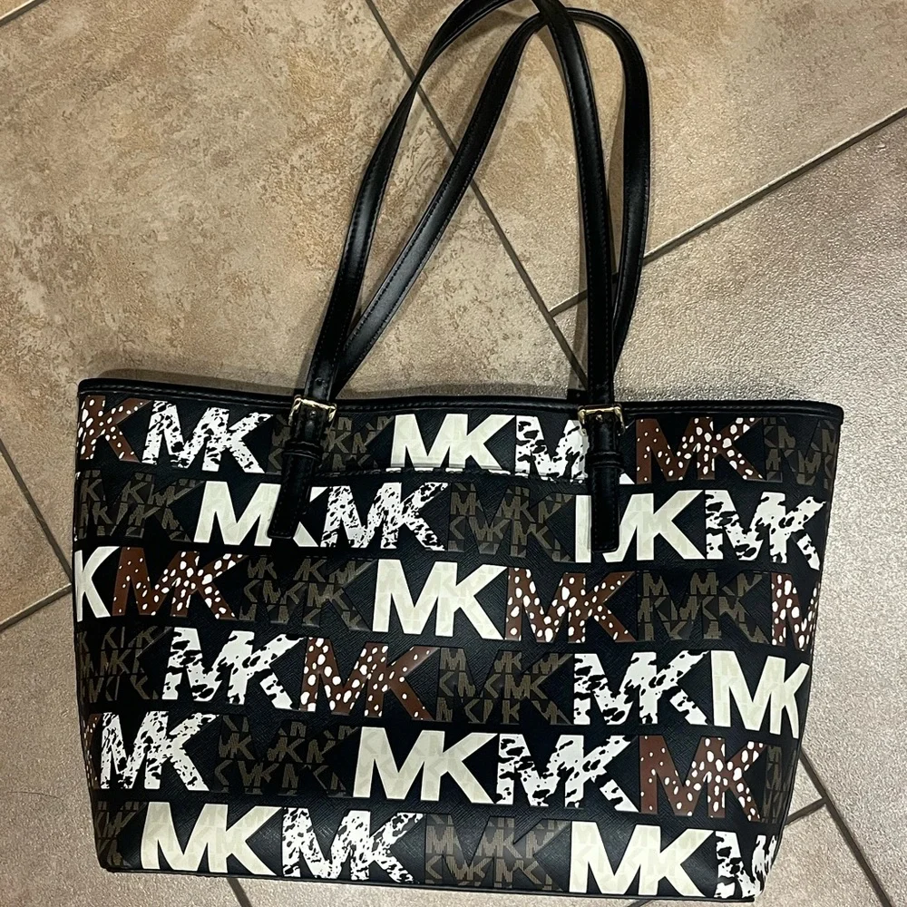 Michael Kors Black Brown Logo Print Tote with Gold Charm - Picture 2 of 6